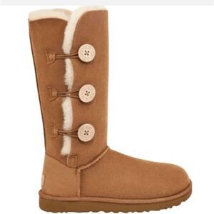 UGG Bailey Button Triplet II Winter Boot Size 6